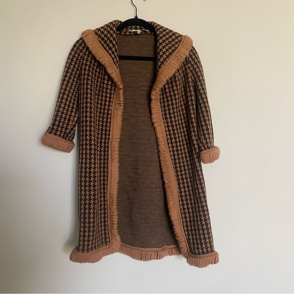 Vintage Couture Imports 100% Wool Houndstooth Coat with cape Size S/M - Picture 1 of 8